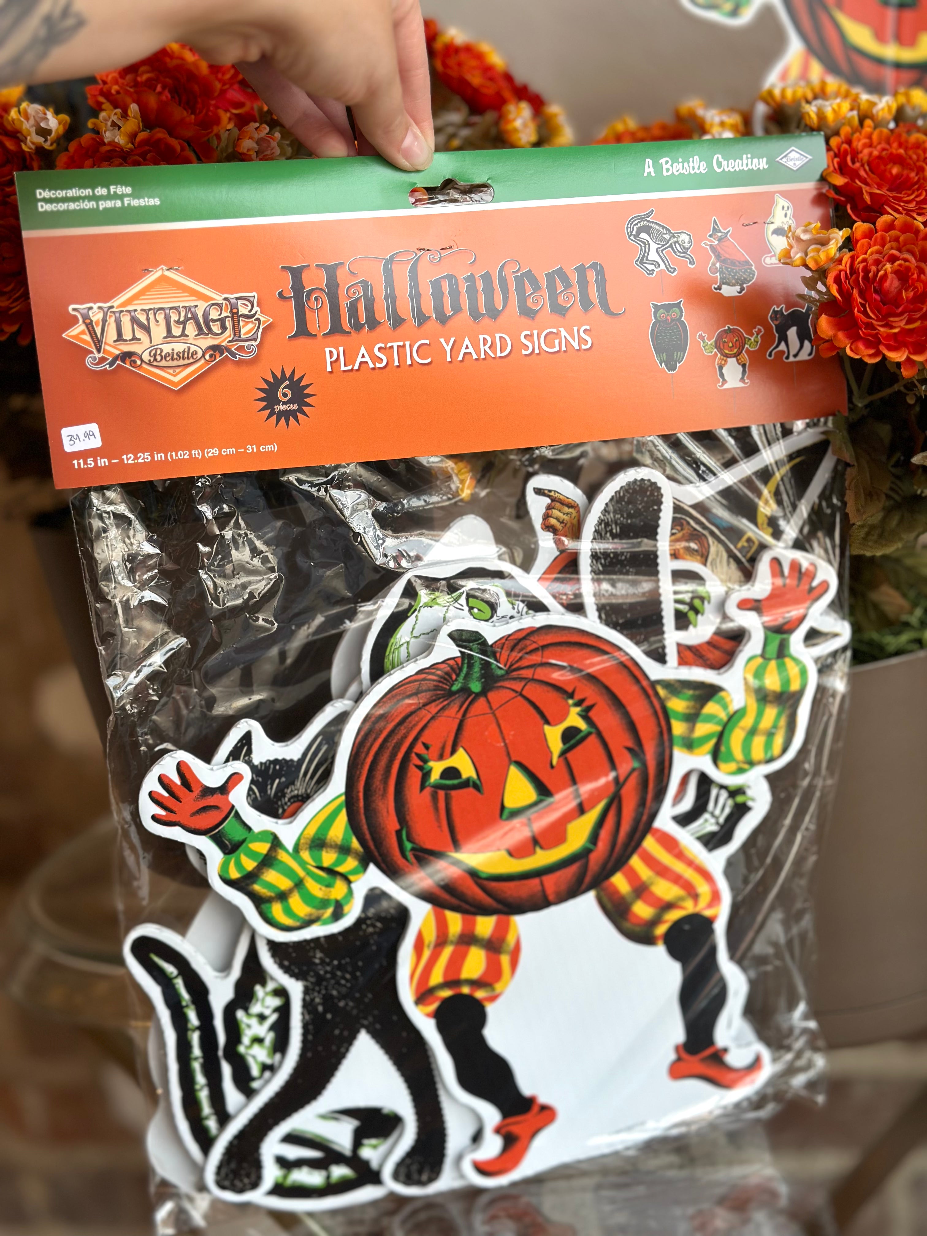 Plastic Vintage Halloween Yard Signs, Pack of 6
