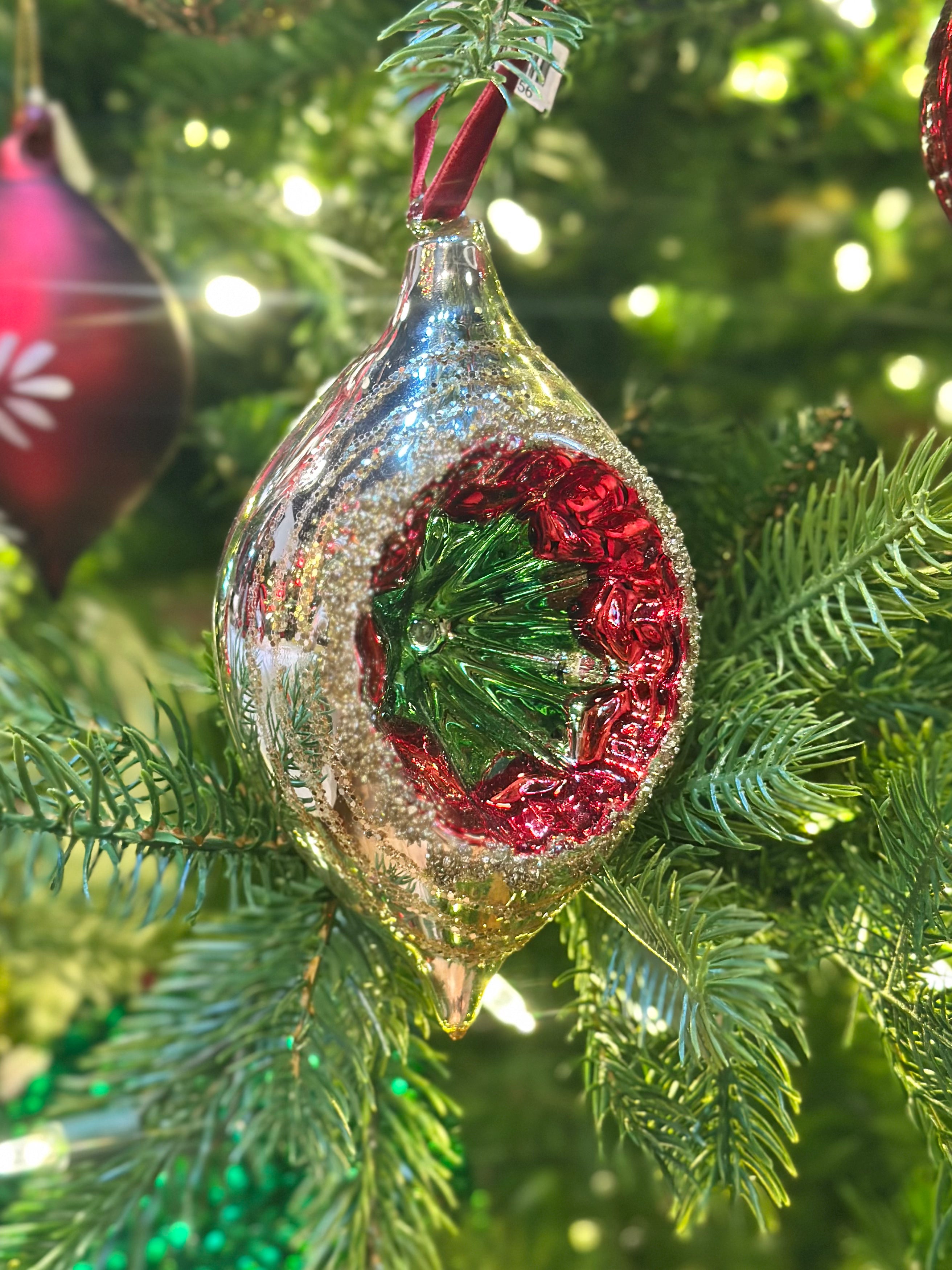 5.5" Gold Embossed Glass Drop