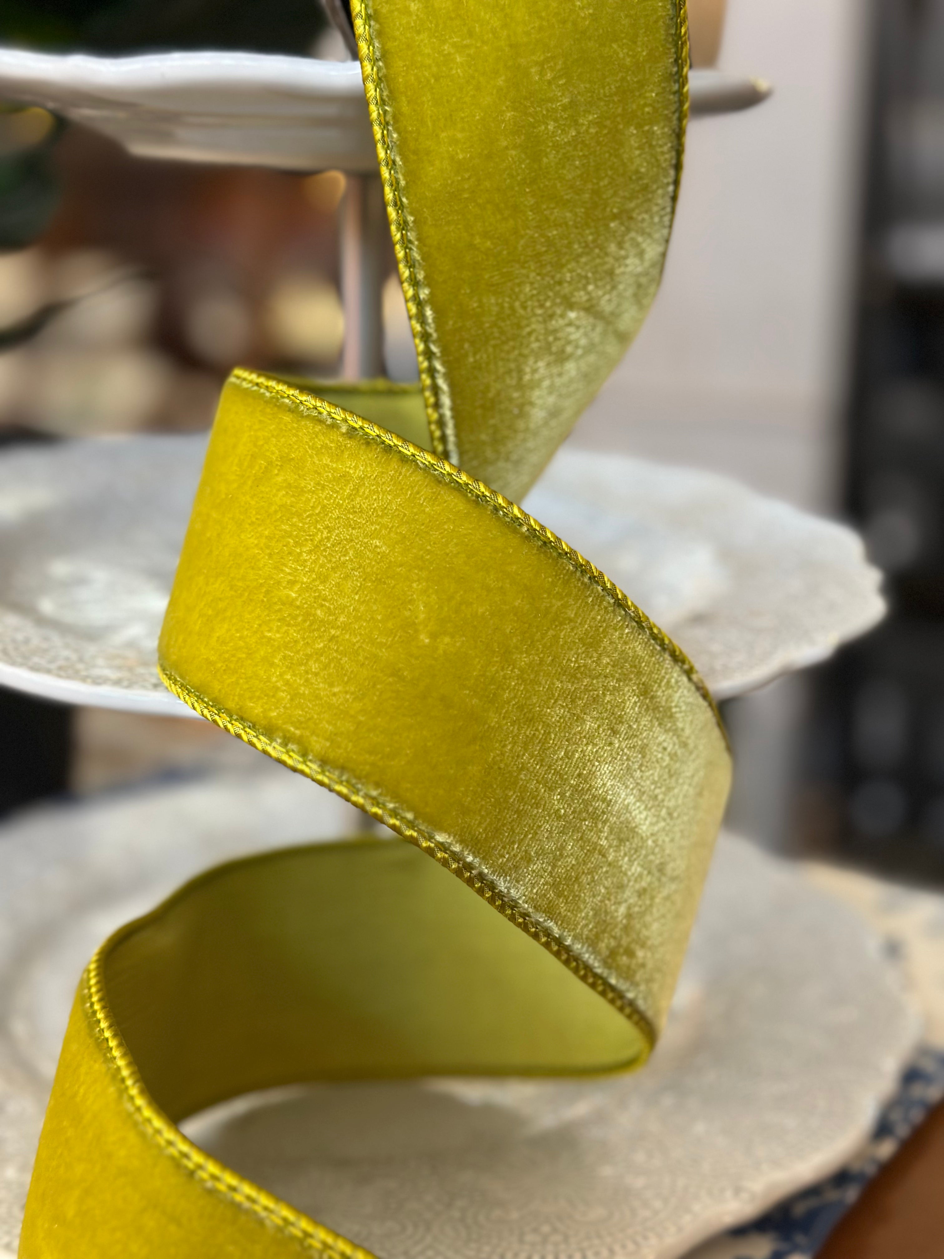 2.5" Lush Velvet Leaf Dupion Back, chartreuse green