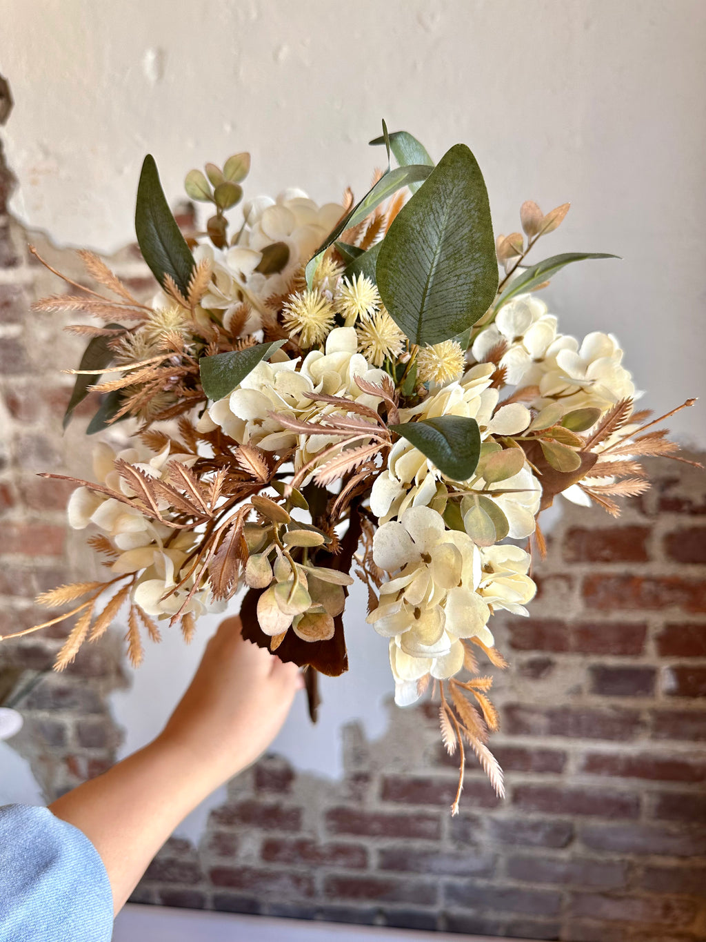 14.5" Cream Hydrangea Bouquet