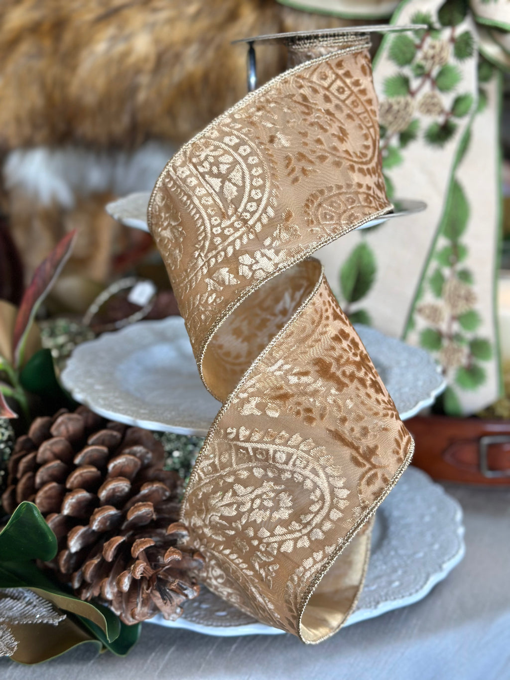 4" Velvet Sheer Paisley- Gold