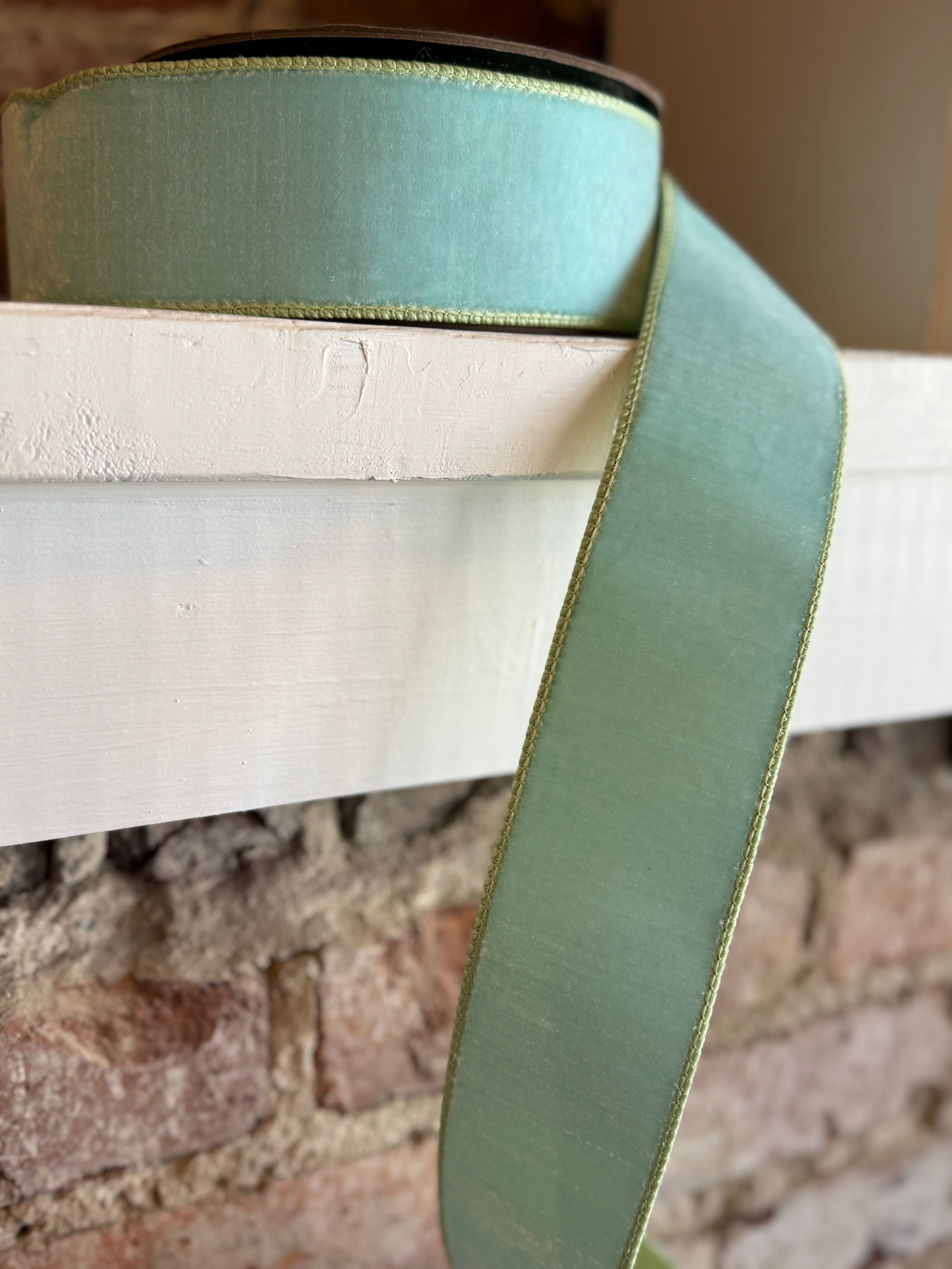 2.5" x 10yds velvet mint dupion backing, ocean blue