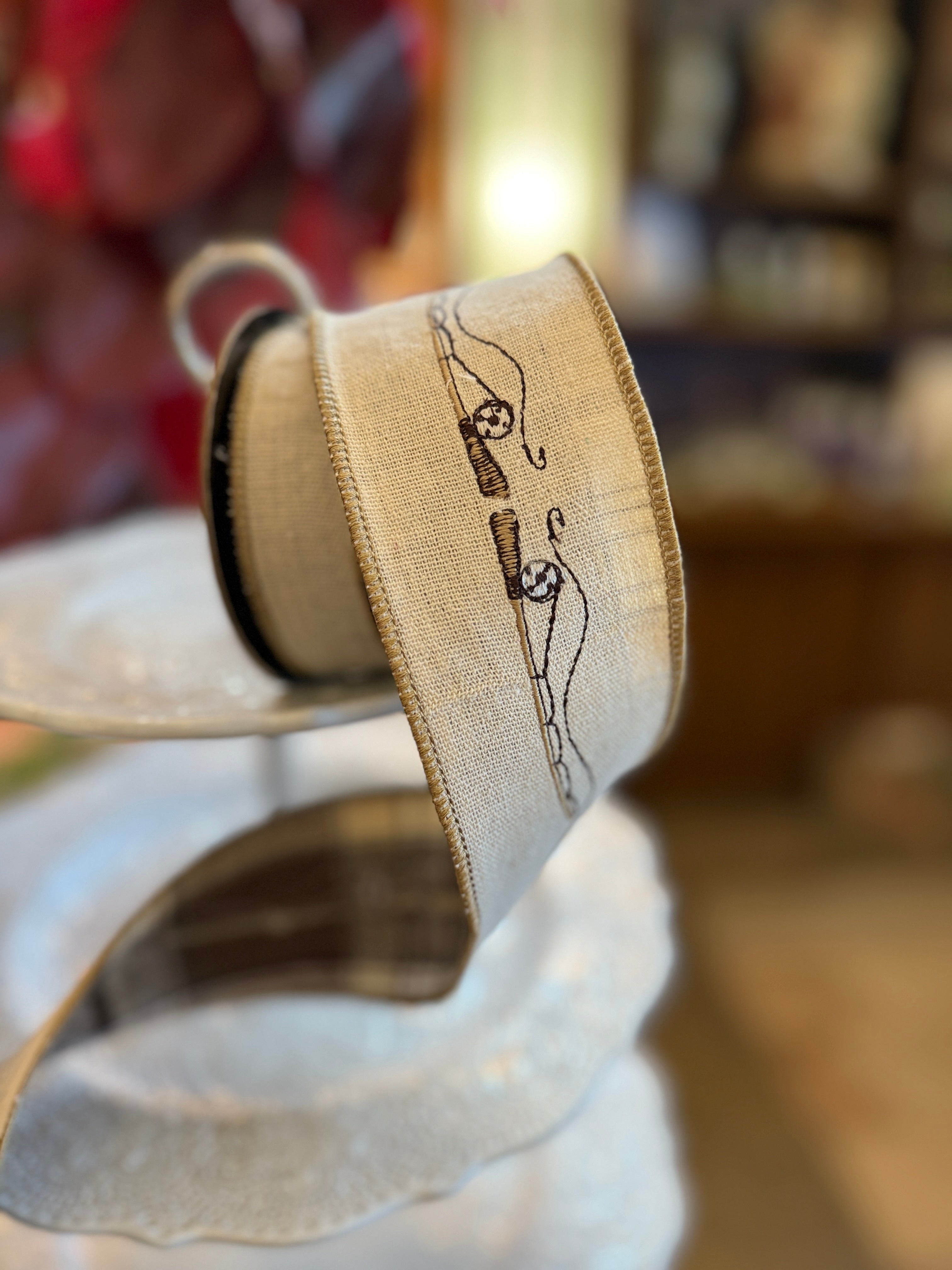 2.5” Linen Embroidery Fishing Rod with Plaid Back