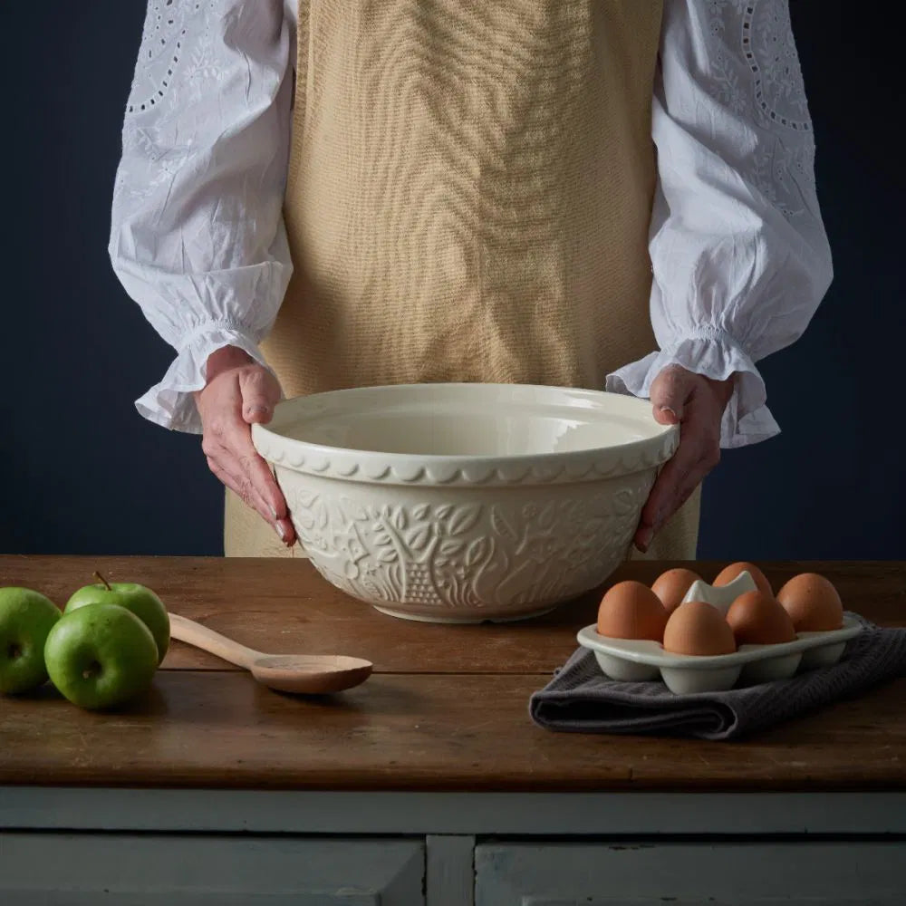 Mason Cash In the Forest S12 (4.25 Qt) Embossed Mixing Bowl | Fox (Cream)