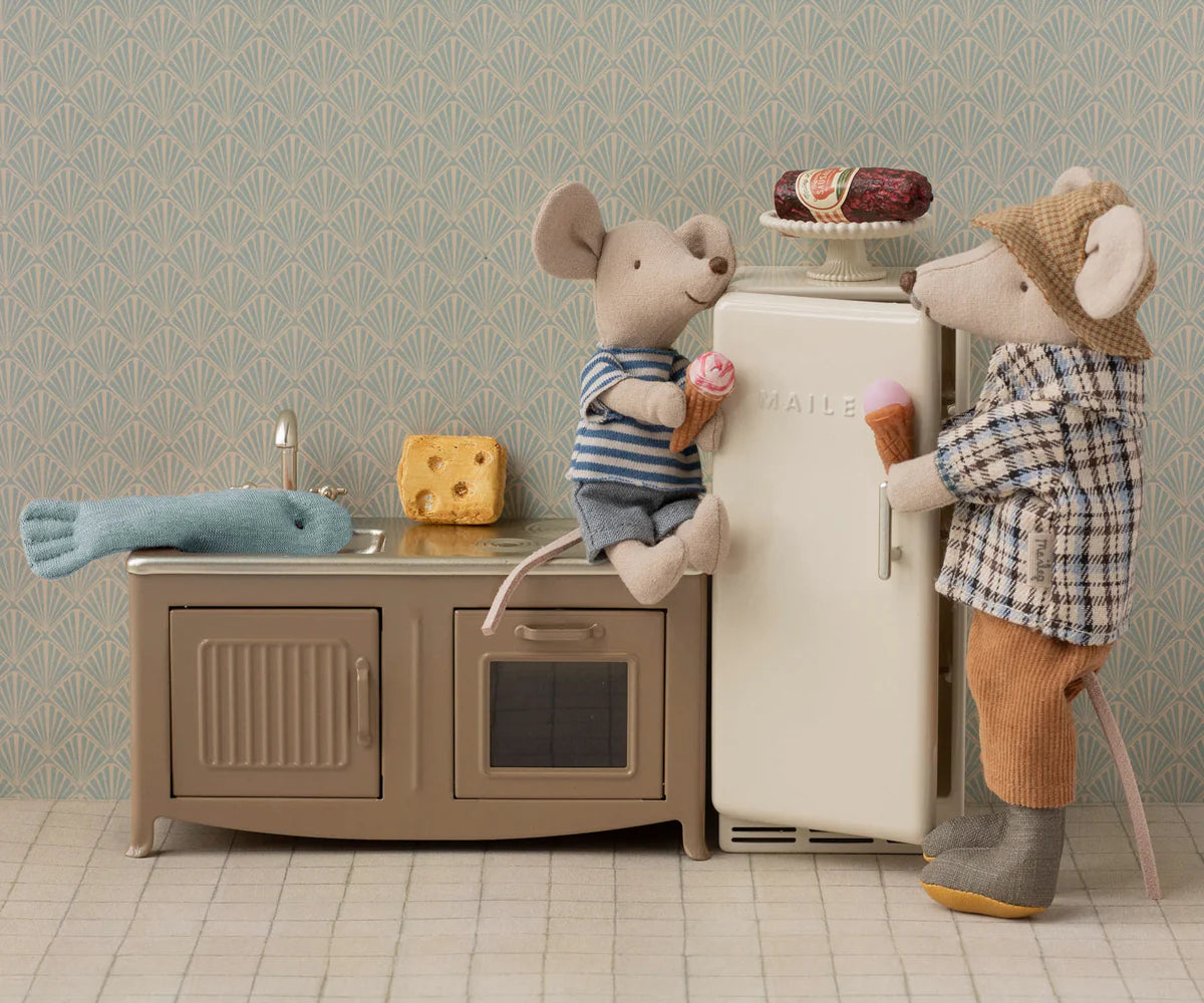 Fridge , Mouse - Off-white