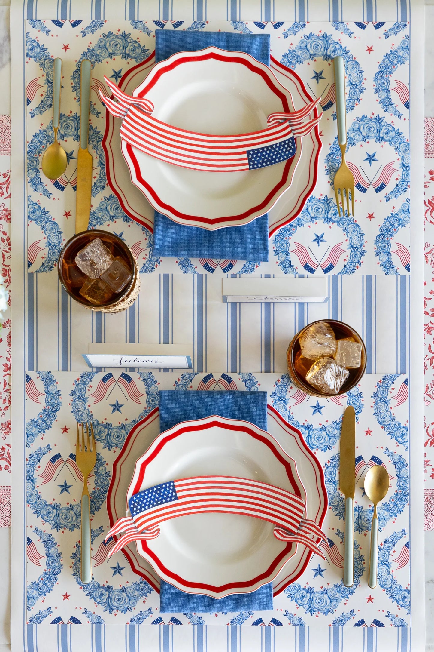 Hester & Cook Die-cut American Floral Placemats - Pad of 18 Sheets