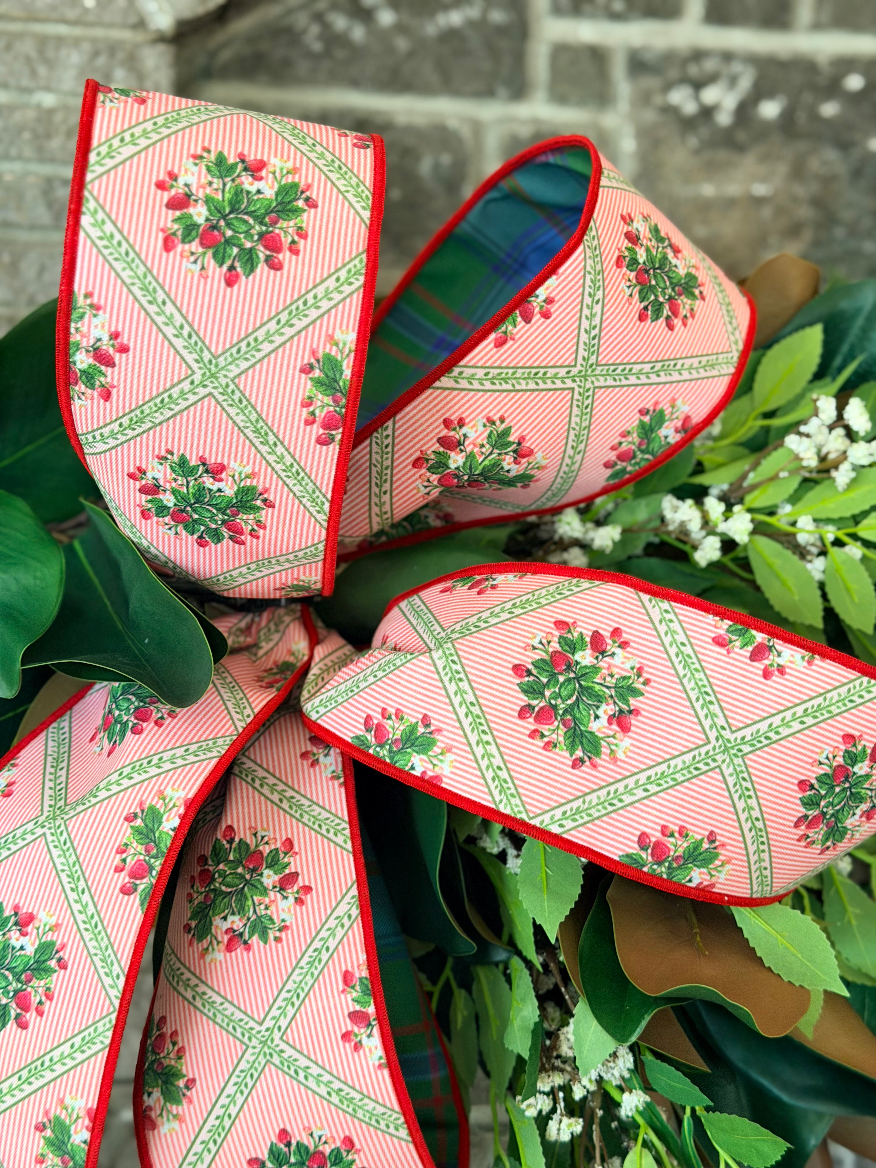 Pick of the Patch Ribbon Garland