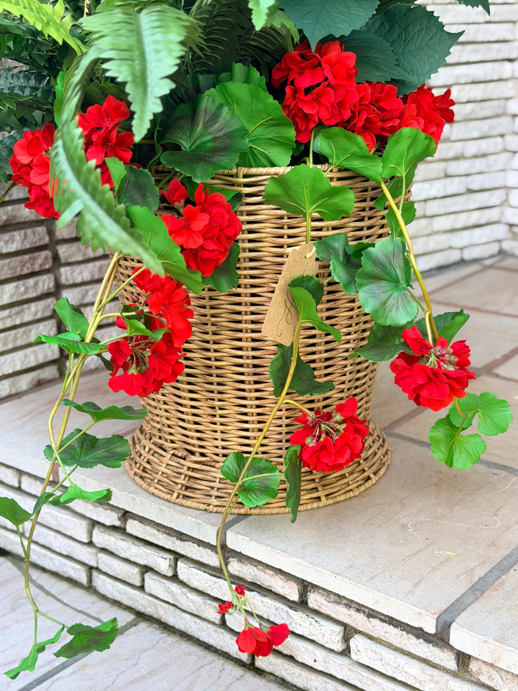 UV Red & White Hydrangea Arrangement