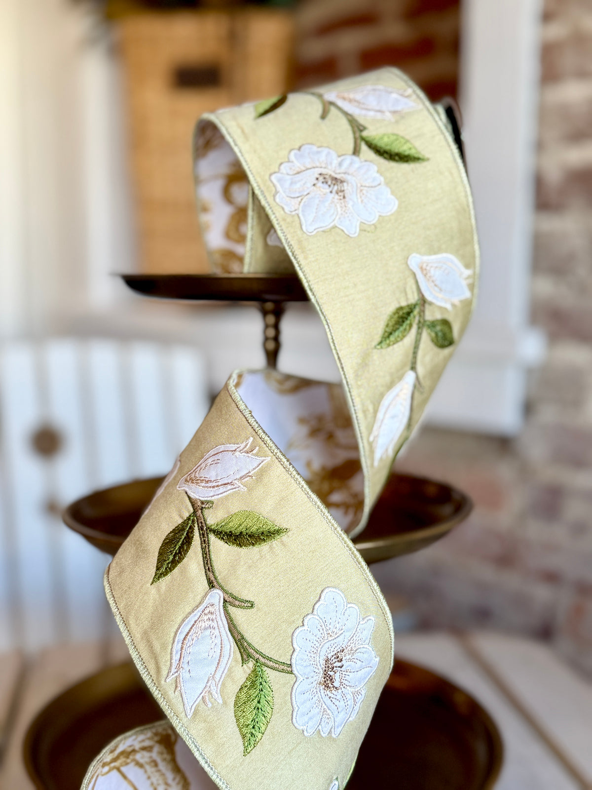 4" MAGNOLIA W/TOILE RIBBON -SOLD BY THE YARD