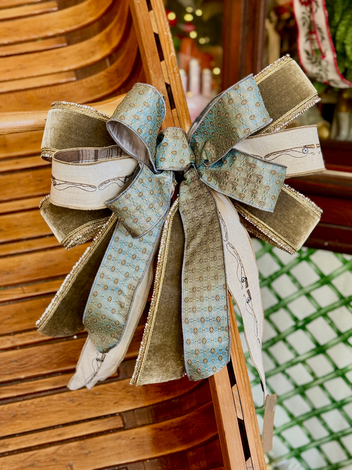 A Fall Afternoon Bow