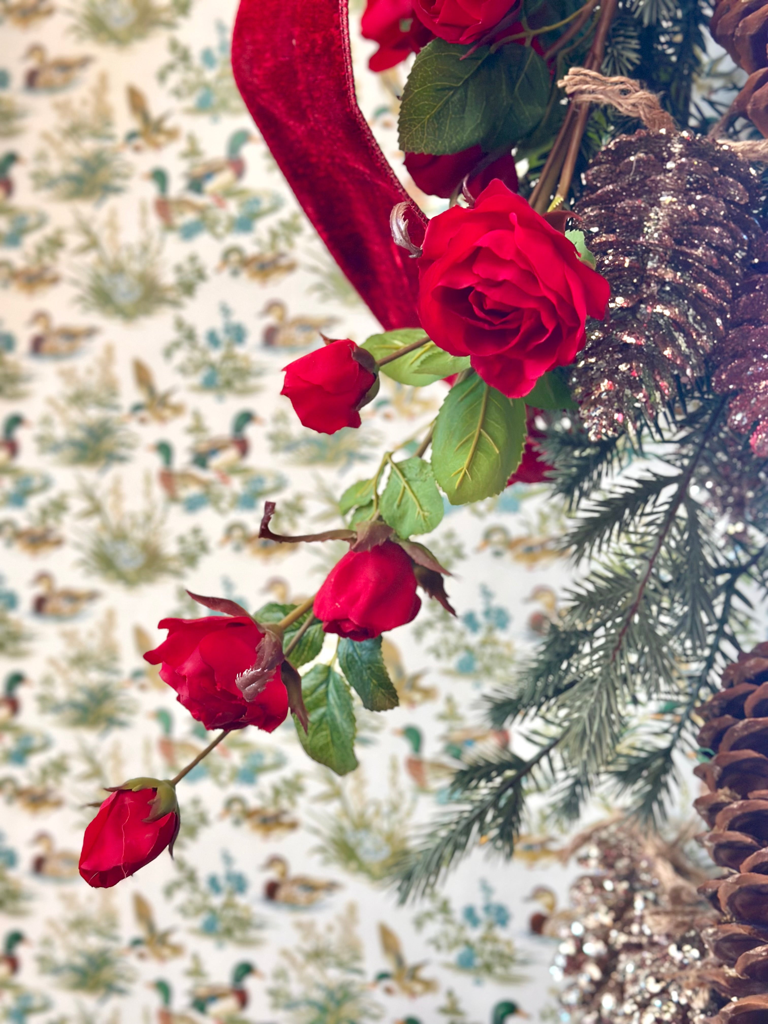 72” Roses Flannel and Pinecones Garland