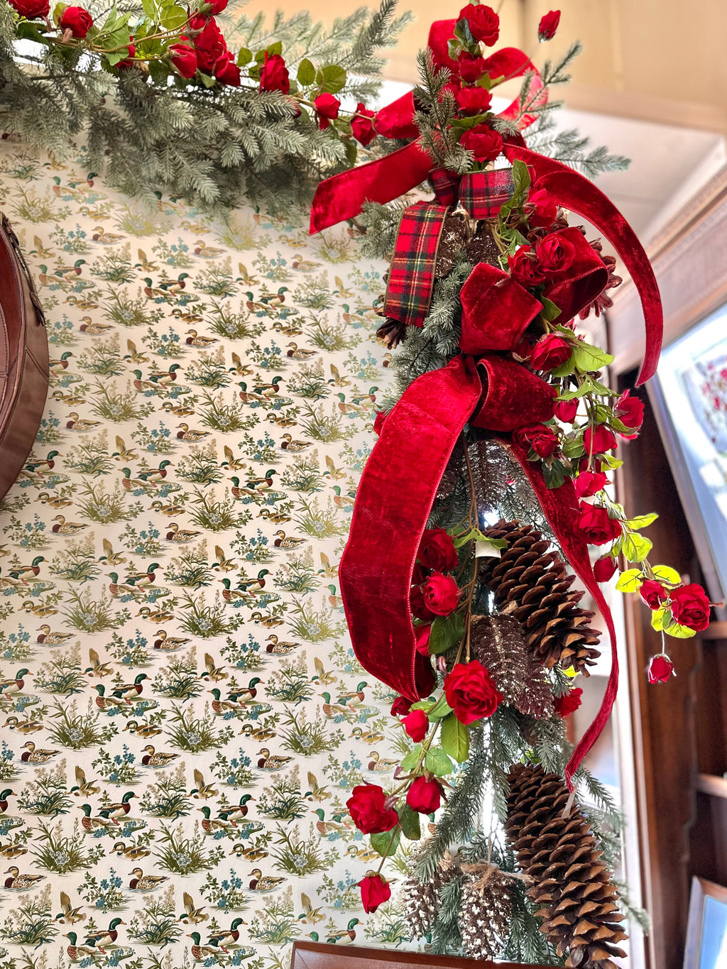 72” Roses Flannel and Pinecones Garland