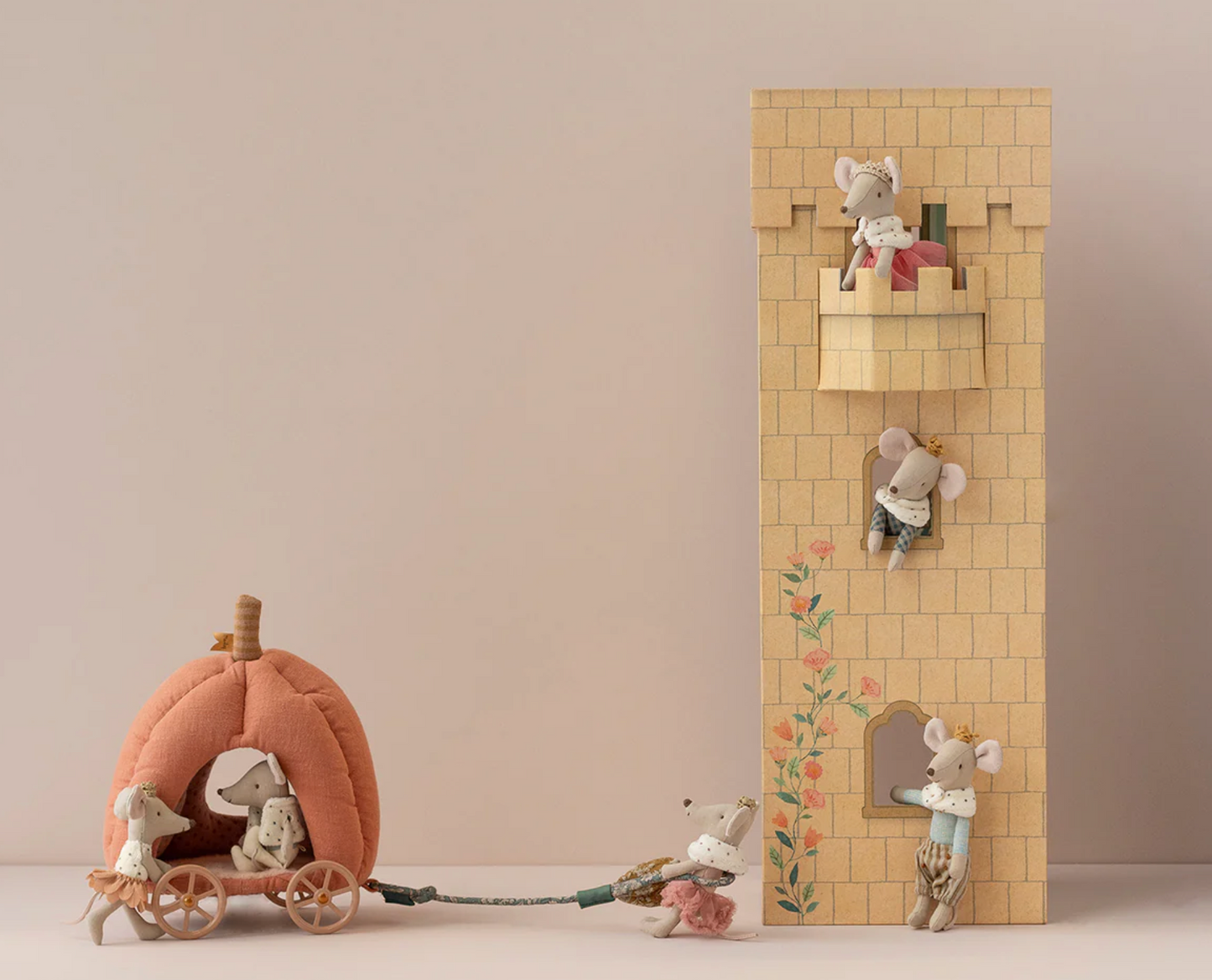 Royal Pumpkin Carriage, Mouse