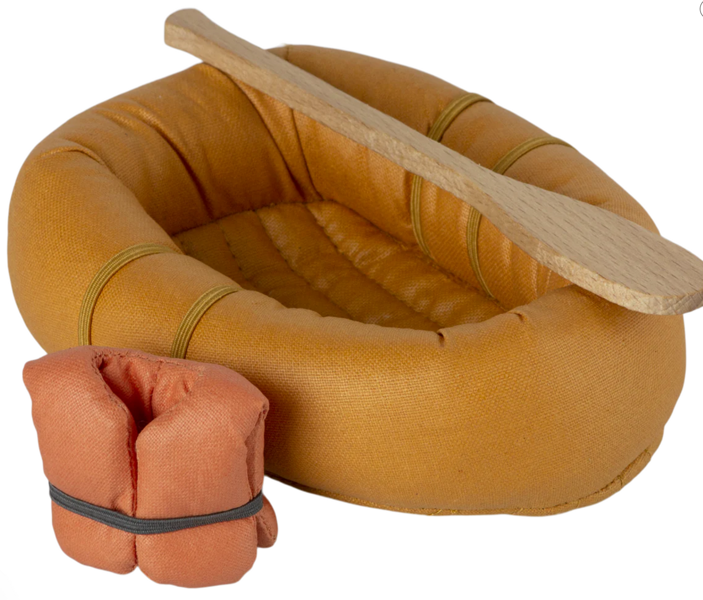 Rubber boat, Mouse