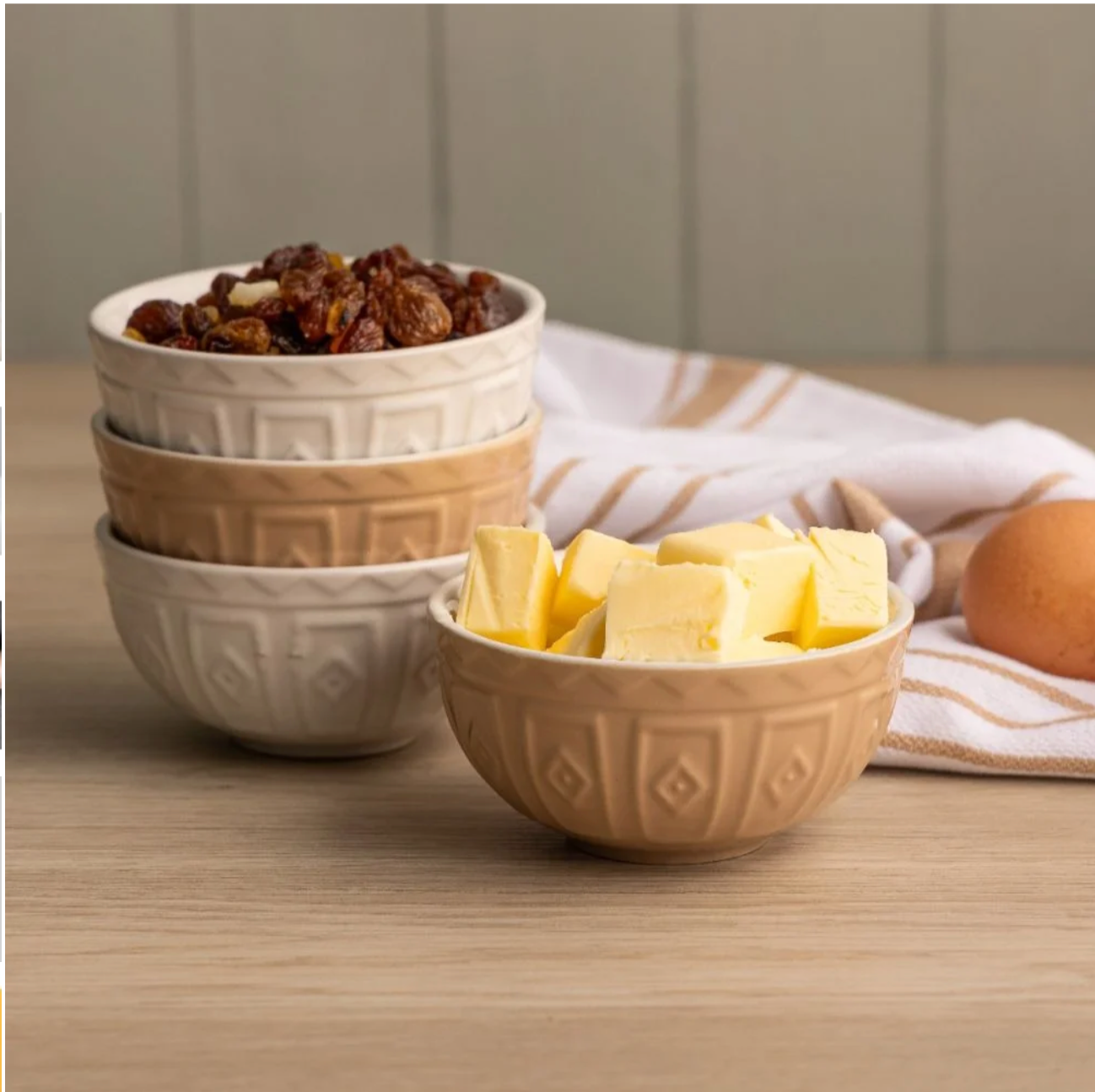 Mason Cash "Cane & Cream" Mini Bowls - Set of 4