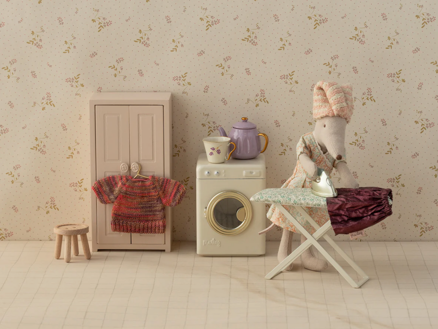 Skirt & Knitted Blouse, Mum Mouse