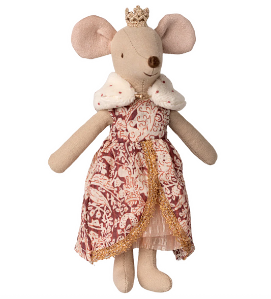 Queen Mouse, Mum