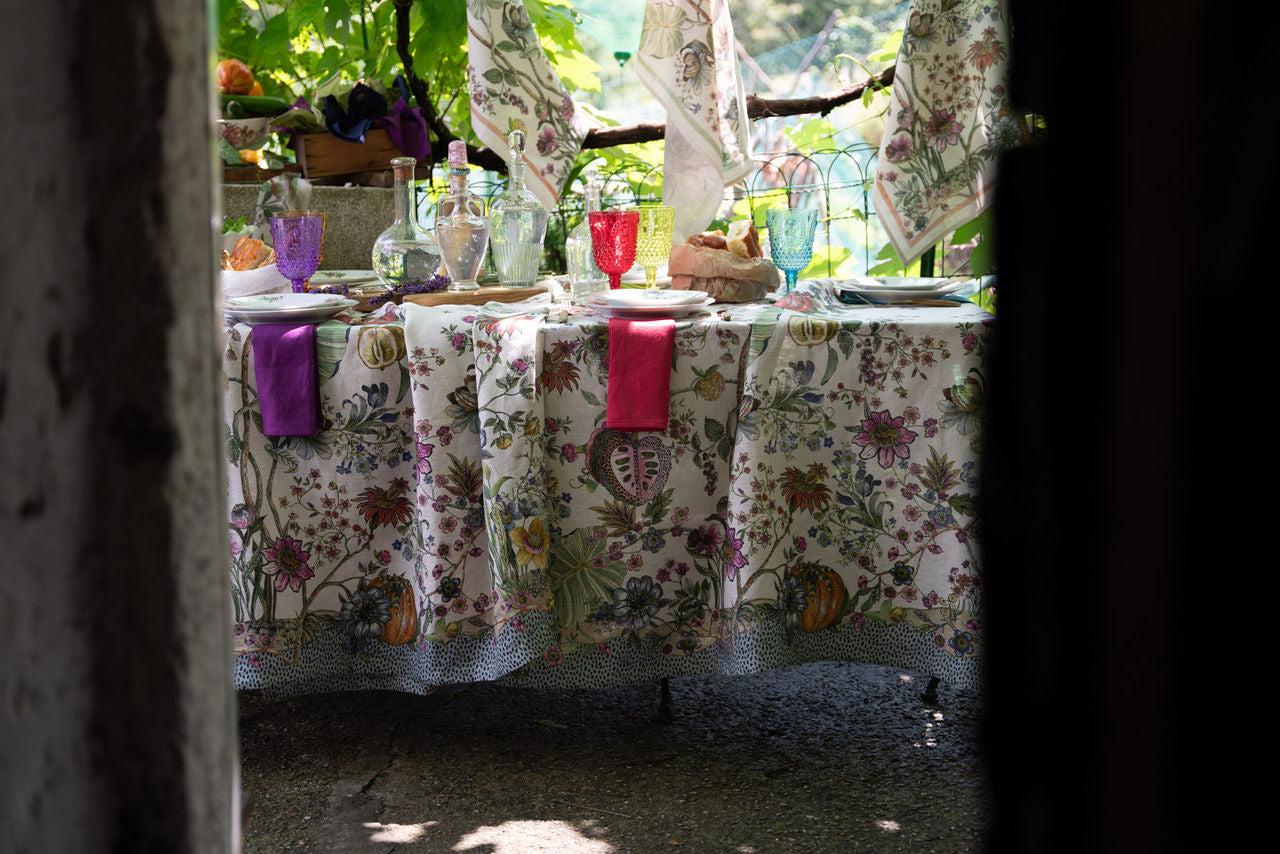 Biloba Square Tablecloth