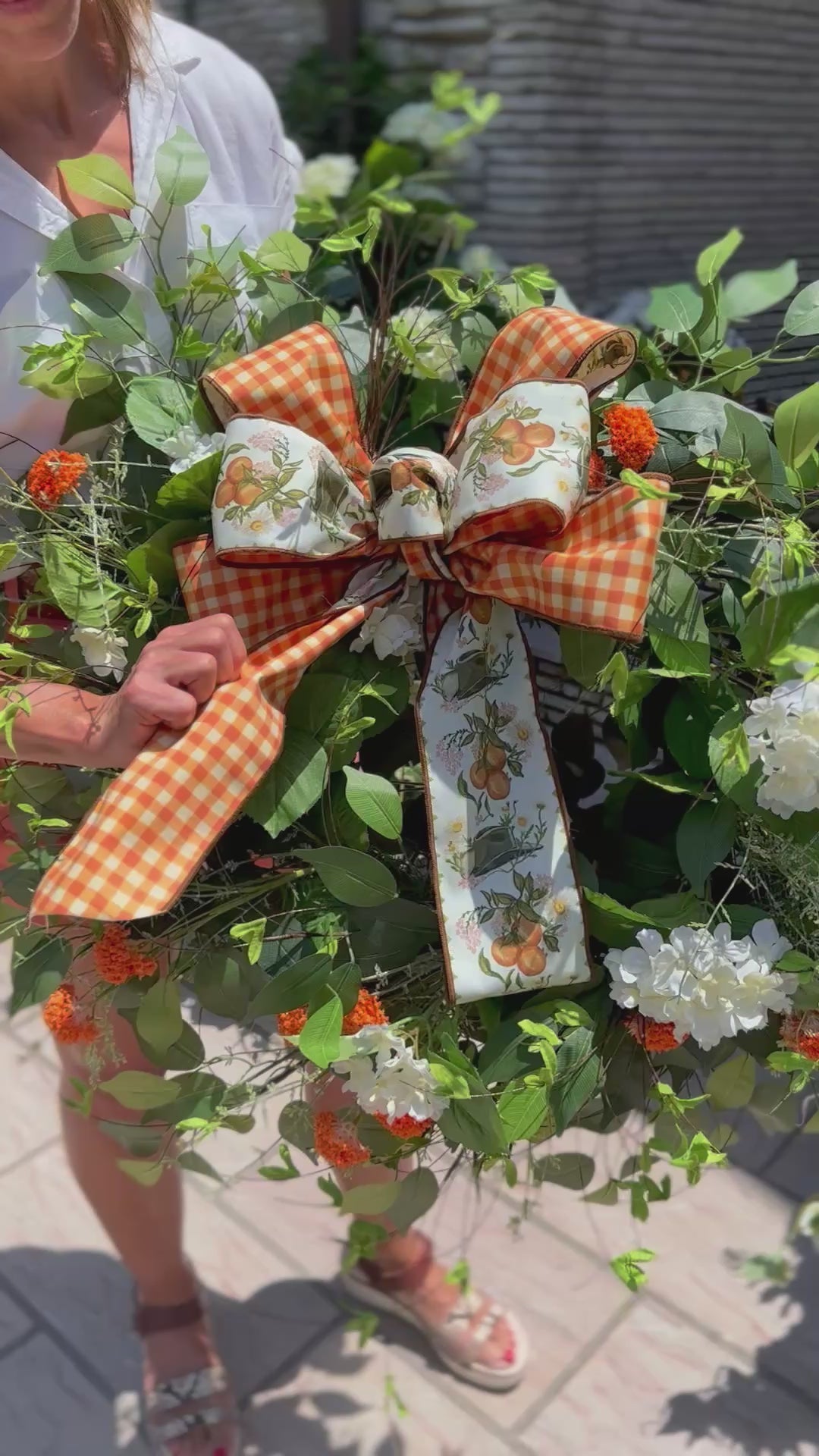 Tip of the Hat Bow & Wreath