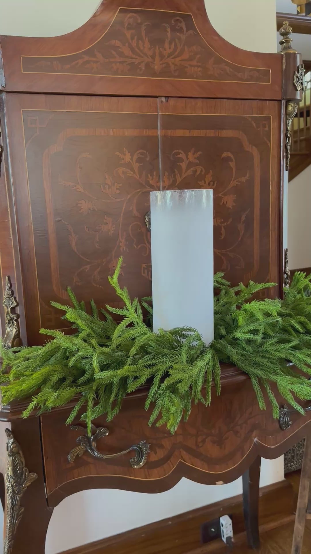 *ONLINE EXCLUSIVE!* 24" JUST CUT NORFOLK PINE CENTERPIECE
