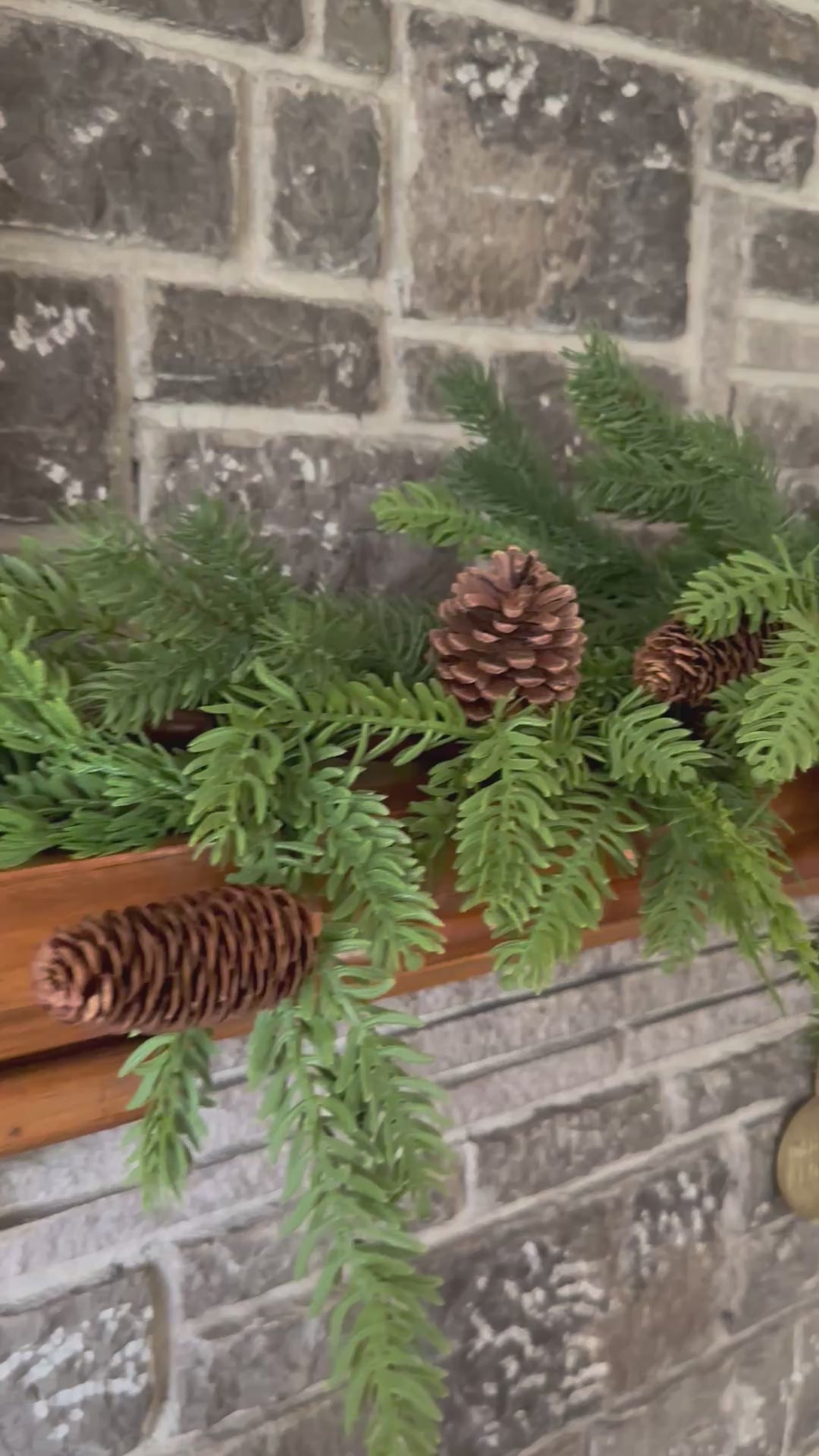 60" NOBLE CEDAR WITH PINECONE SWAG GARLAND