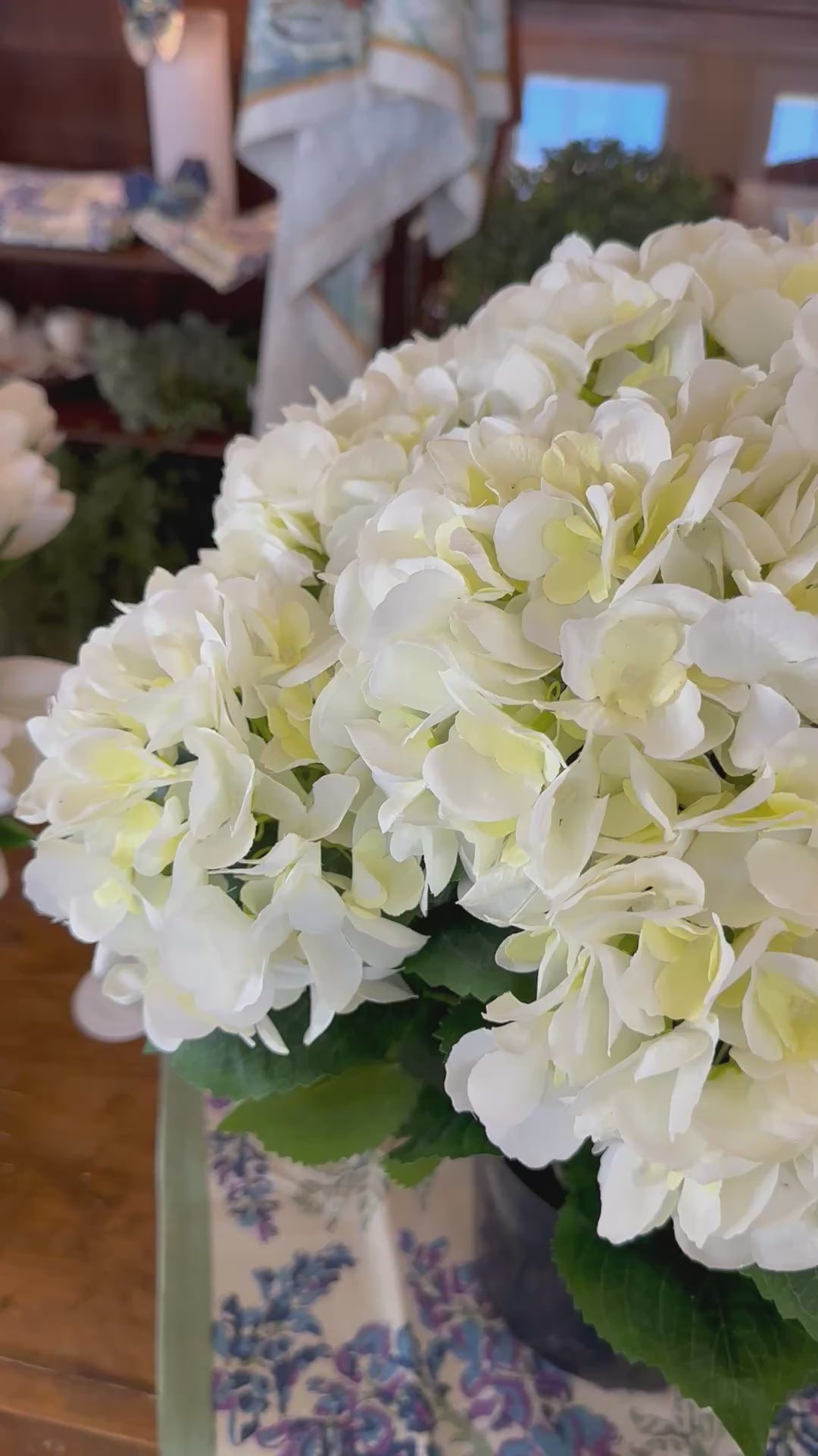 22" Potted Garden Hydrangea