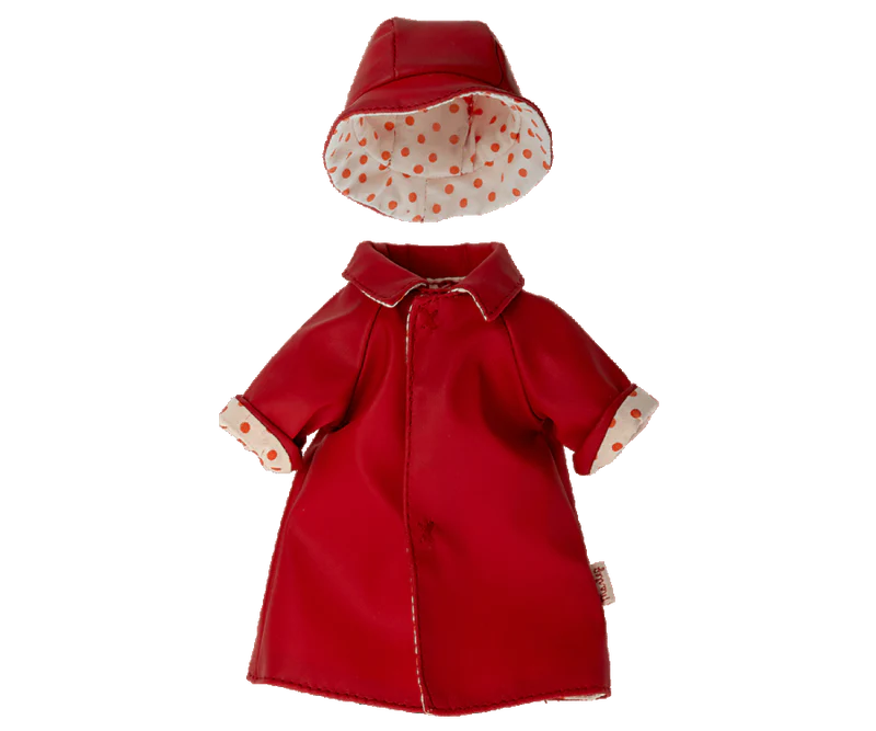 Raincoat w Hat, Teddy Mum